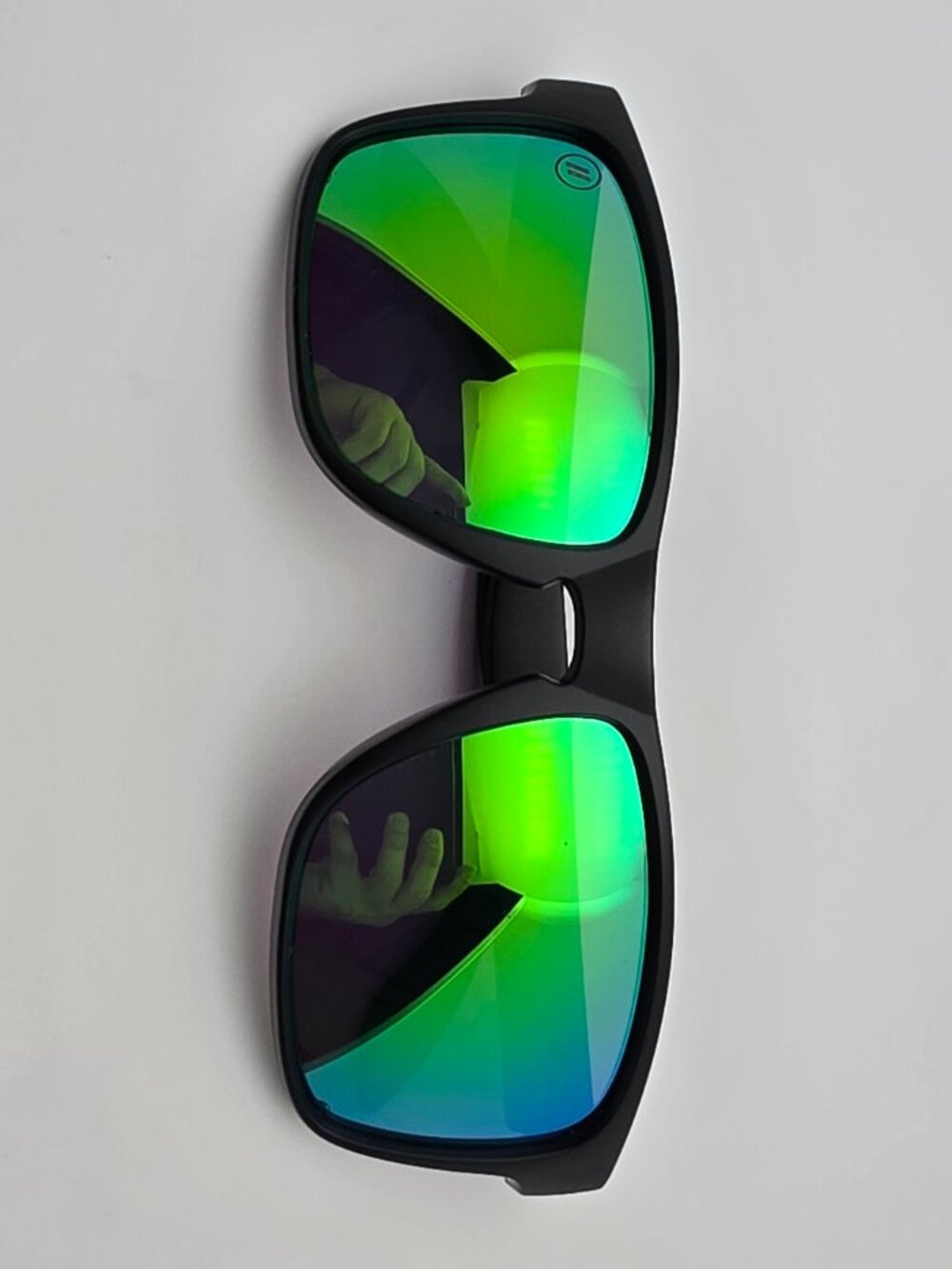 Blenders Canyon Celtic Light Matte Black Frame Polarized Green Mirror Sunglasses - Picture 11 of 13